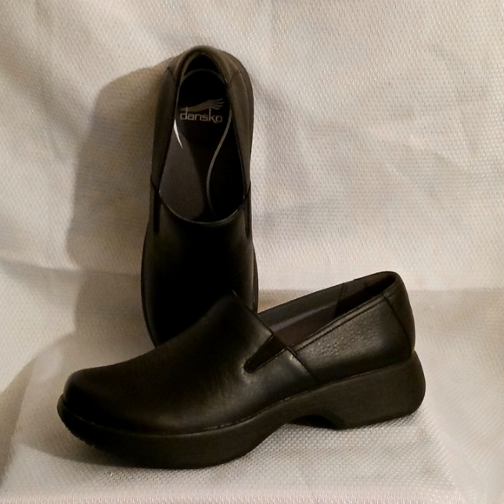 New Dansko Winona Milled Nappa shoes